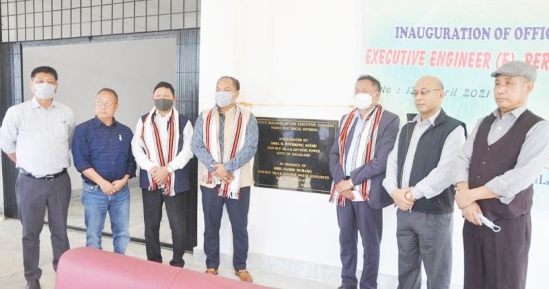 Advisor H Tovihoto Ayemi, Advisor Namri Nchang and officials during the inauguration of new Executive Engineer (E) Power office building for Peren Division on April 12. (DIPR Photo)